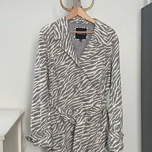 Short Zebra Trench